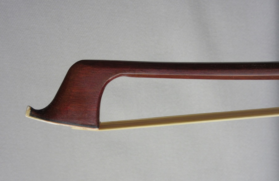 Archet violoncelle etude