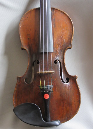Violon t�te de chim�re.