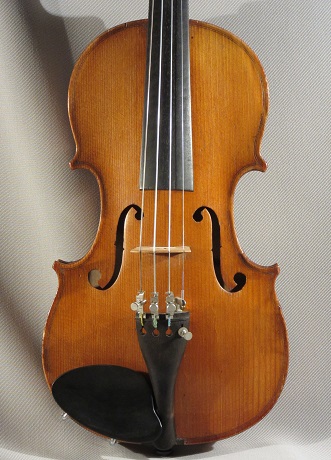 Violon demi Mirecourt 1900 table.